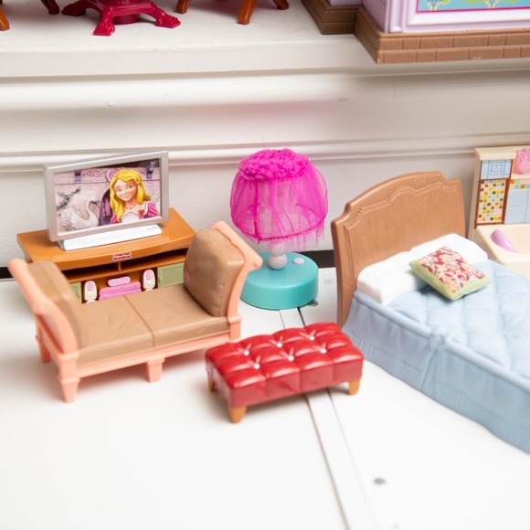 Fisher Price Loving Family Doll House Grand Manor Mansion with 22 Accessories! - Picture 3 of 11